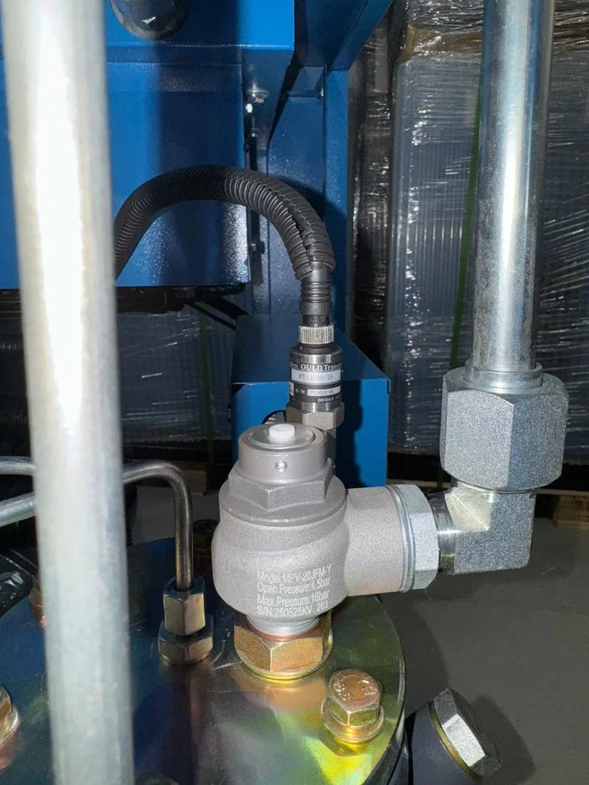 Компрессор винтовой ВедКом BK 7.5/10 CFM - фото