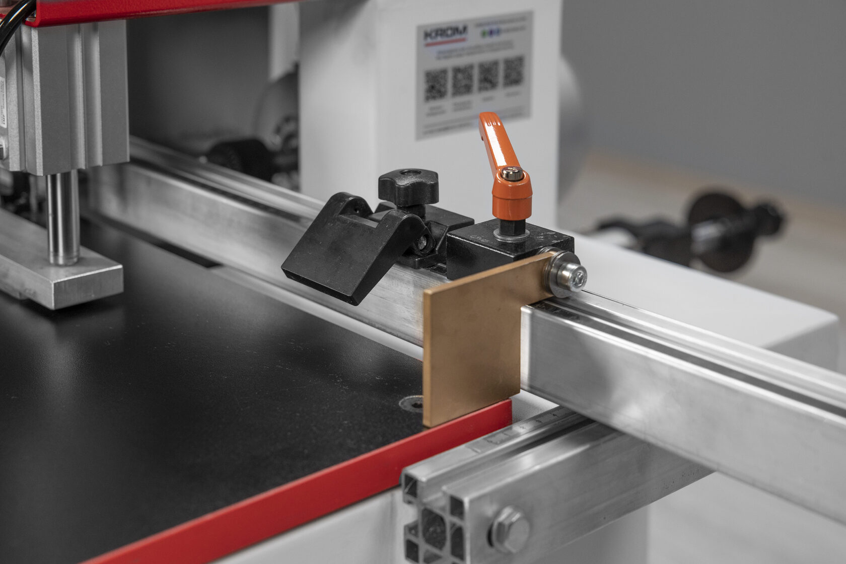 Присадочный станок с двумя шпинделями для горизонтального и вертикального сверления KROM SPS 1 PRO - фото