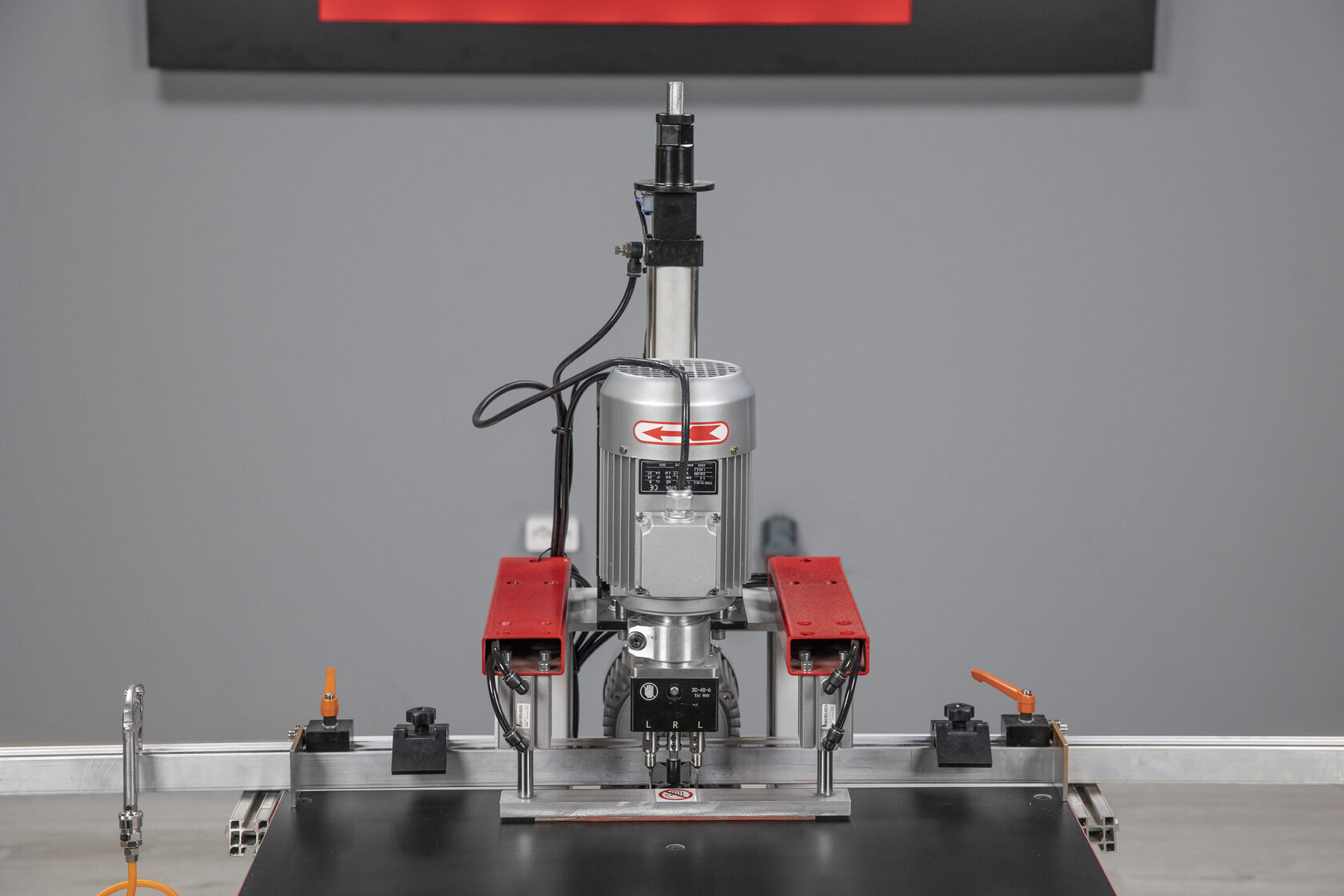 Присадочный станок с двумя шпинделями для горизонтального и вертикального сверления KROM SPS 1 PRO - фото