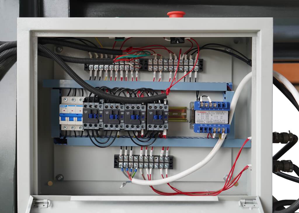 Листогибочный станок электромеханический MetalMaster MEF 2515 - фото