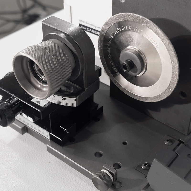 Отрезной станок для инструмента AURA ZM-X4 - фото