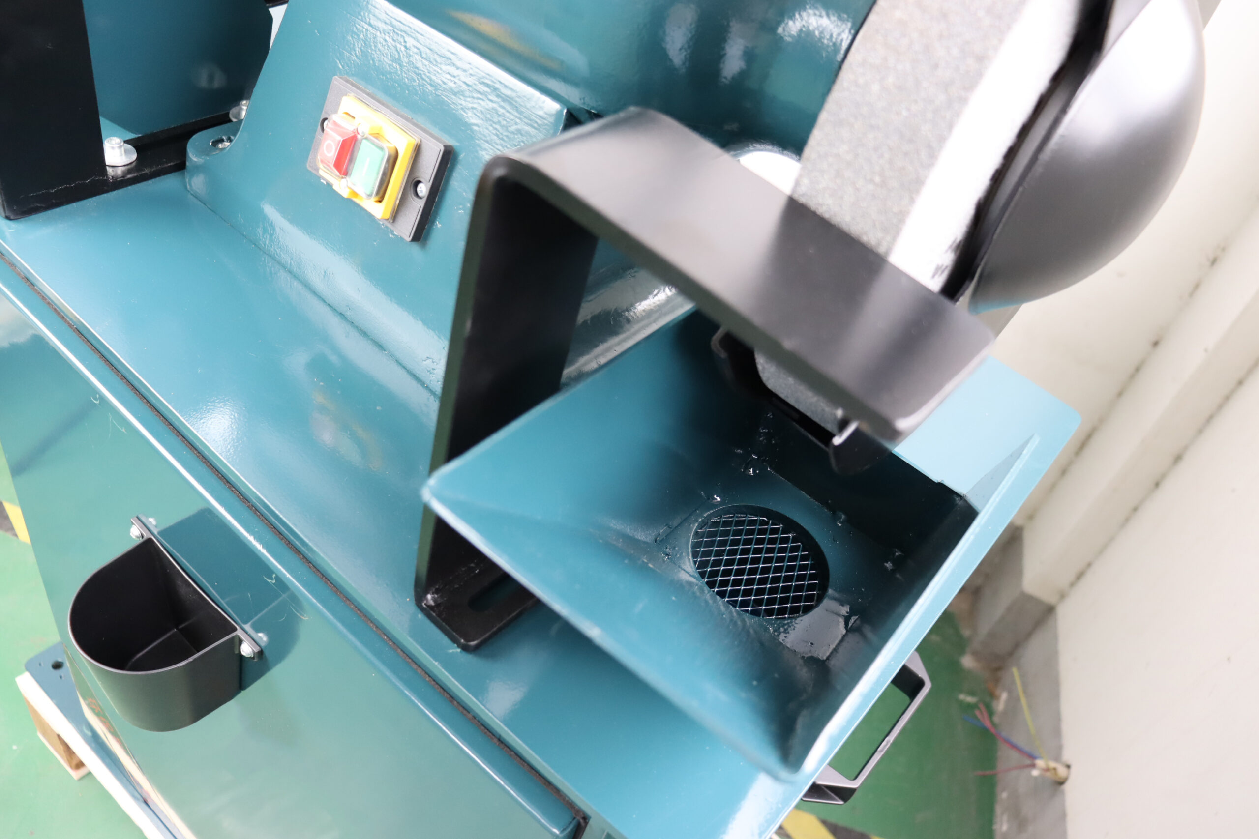 Двухдисковый шлифовальный станок с пылесосом AURA NM-250DC/380 - фото