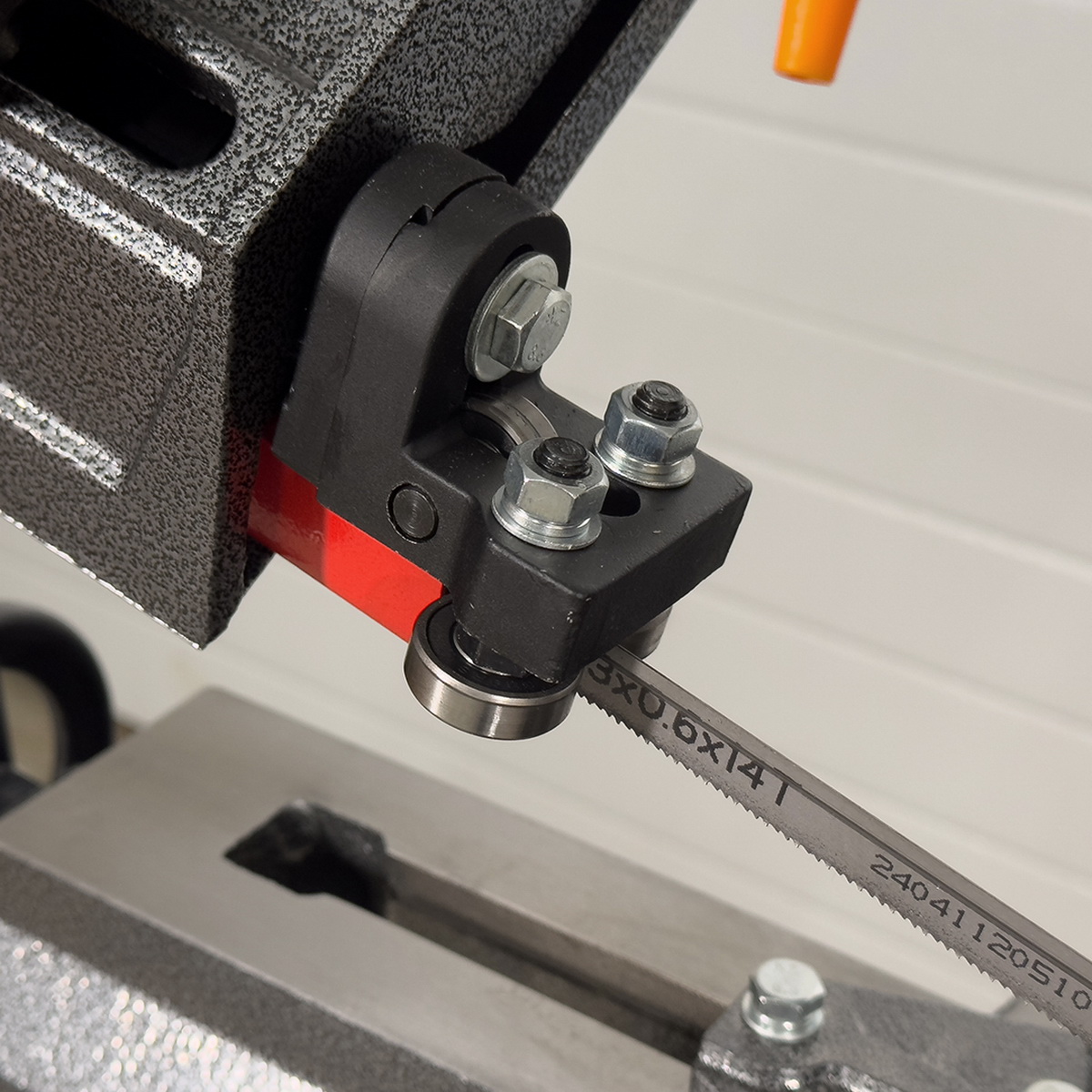 Ленточная пила по металлу AURA LM-128SHDV/220 - фото