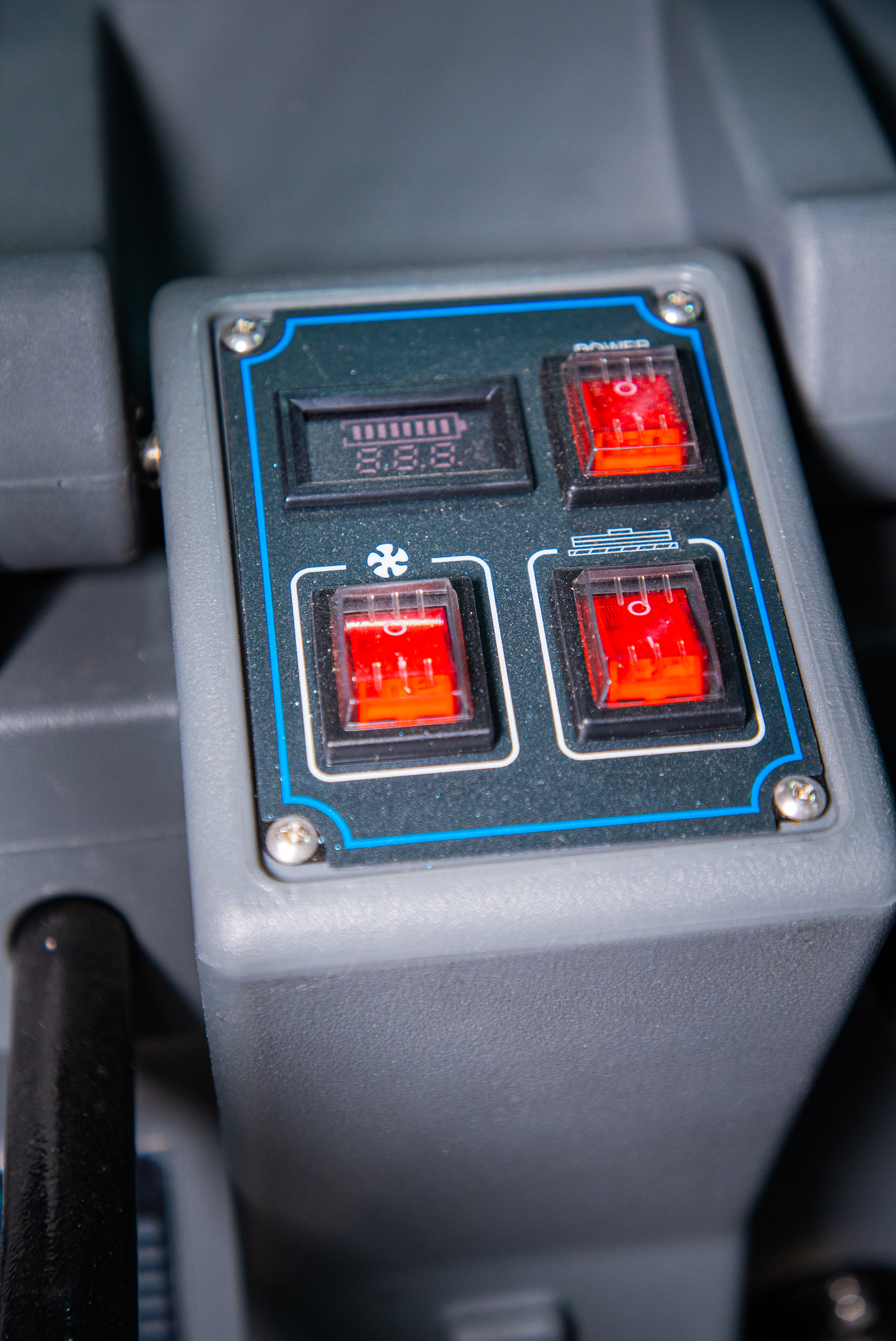 Машина поломоечная TOR COMPACT 56 с АКБ GEL - фото