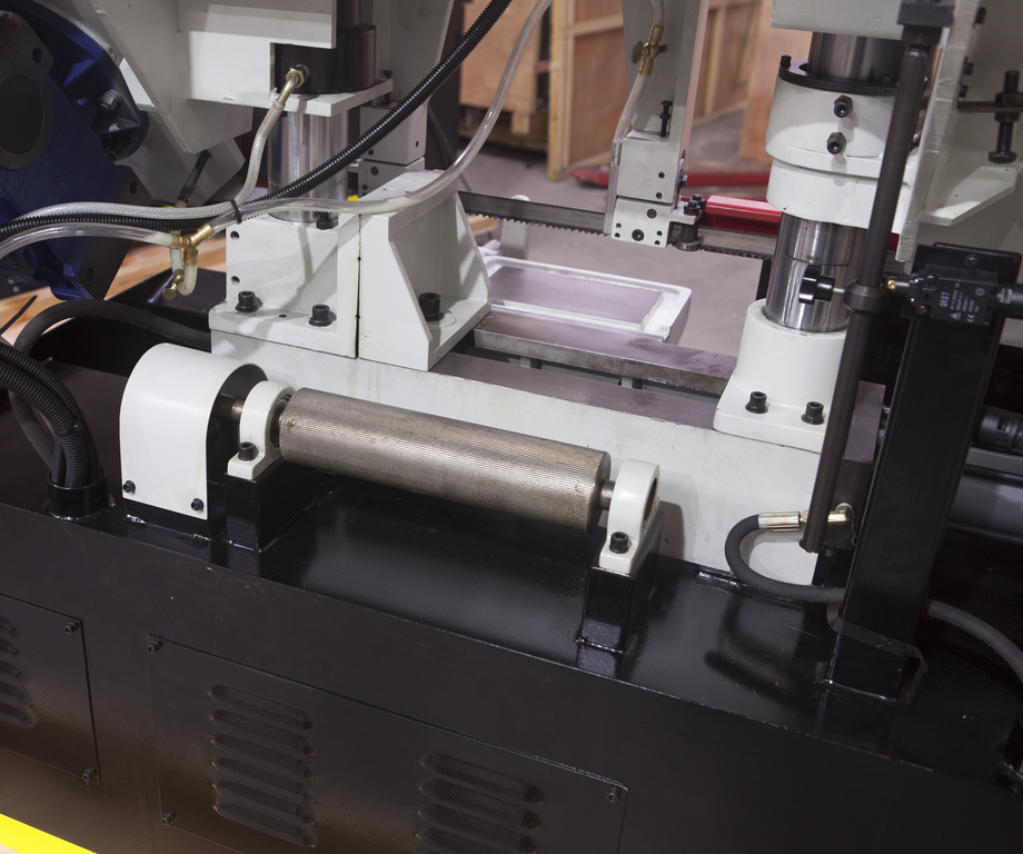 Двухколонный полуавтоматический ленточнопильный станок Stalex TBK-4228 - фото