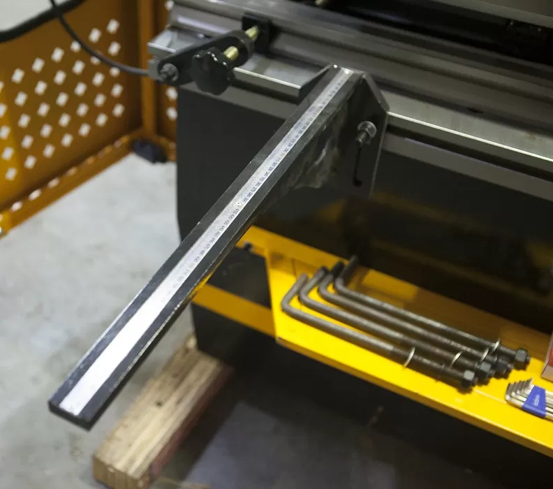 Пресс гидравлический W67Y STALEX 30x1300 Е21 - фото