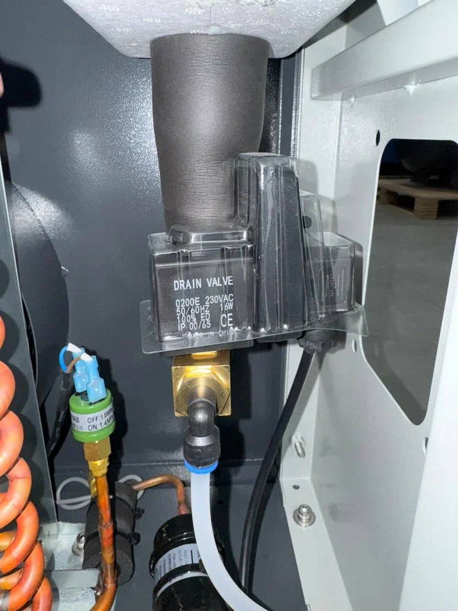 Осушитель рефрижераторного типа ВедКом DS010V - фото