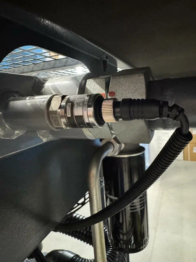 Компрессор винтовой ВедКом ВК 37/10 PM с частотным преобразователем - фото