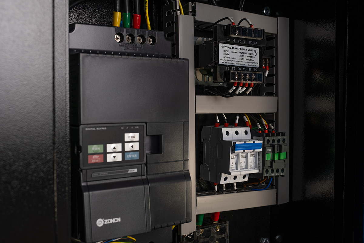 Компрессор винтовой Hansmann RSE11-10 с частотным преобразователем - фото