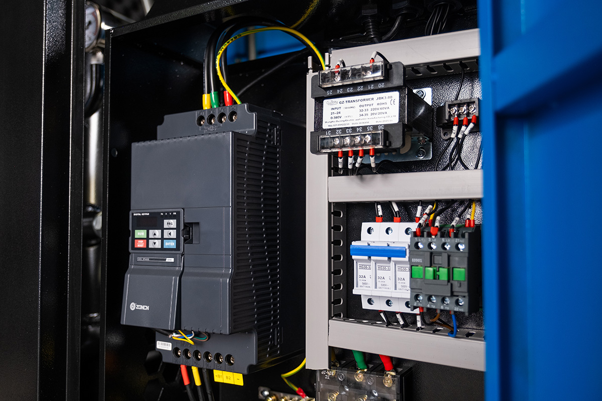 Компрессор винтовой Hansmann RSE15-12 с частотным преобразователем - фото