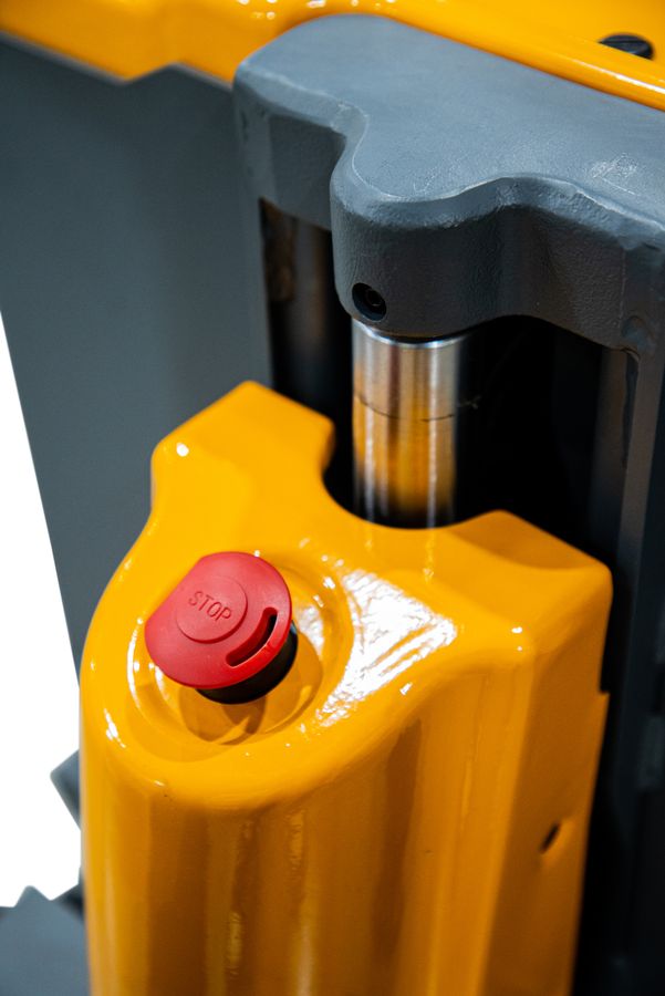 Тележка электрическая 1500 кг 1150 мм XILIN CBD15W-II Li-ion 24V/30Ah с колесом баланса* - фото