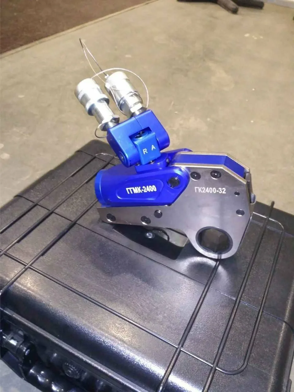Гайковерт гидравлический кассетный ГГМК-2400 2328 Нм, под гайку 41, 36, 32, 30, 27 мм - фото