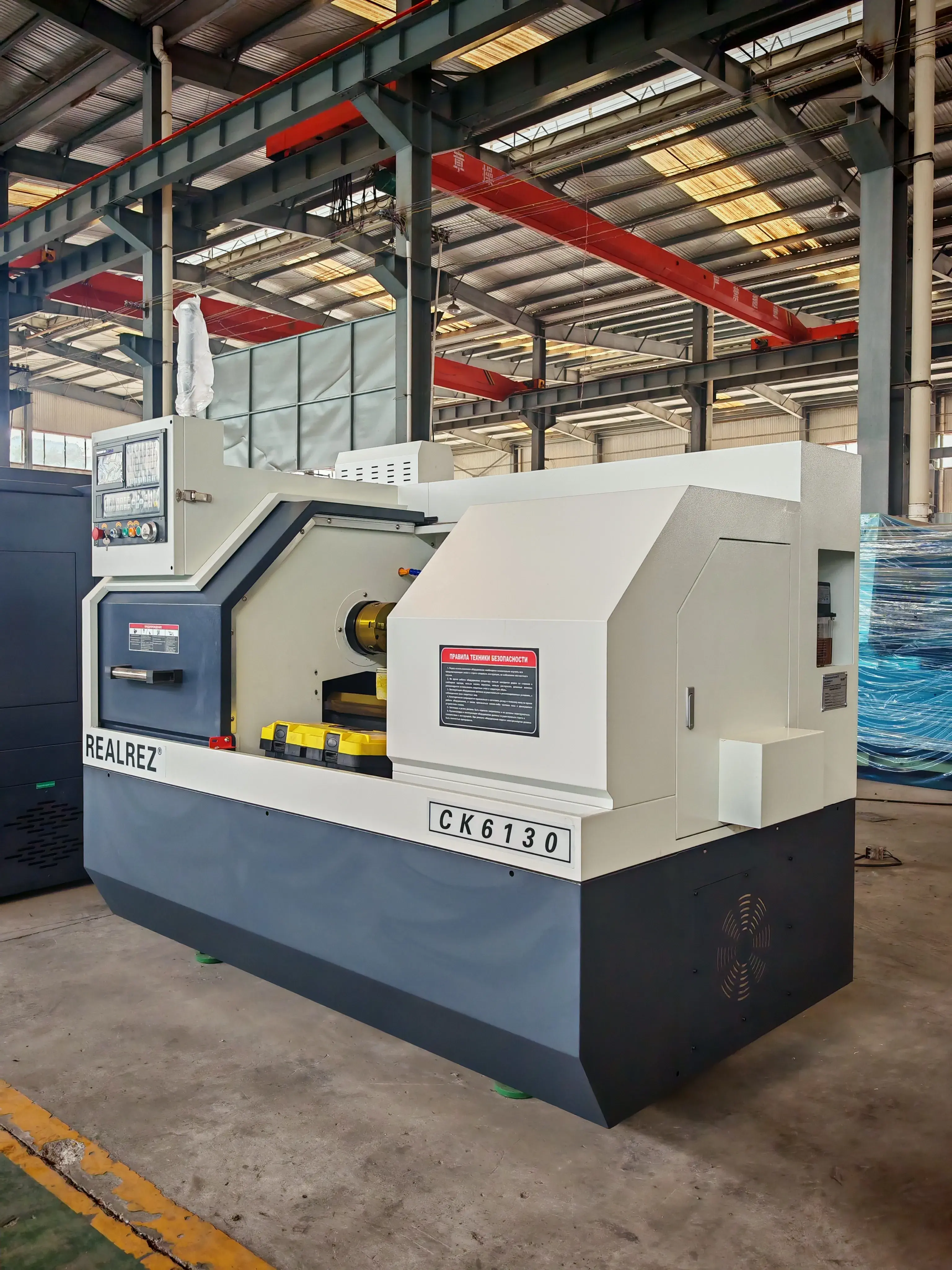 Токарный станок с ЧПУ REALREZ CK 6130 - фото