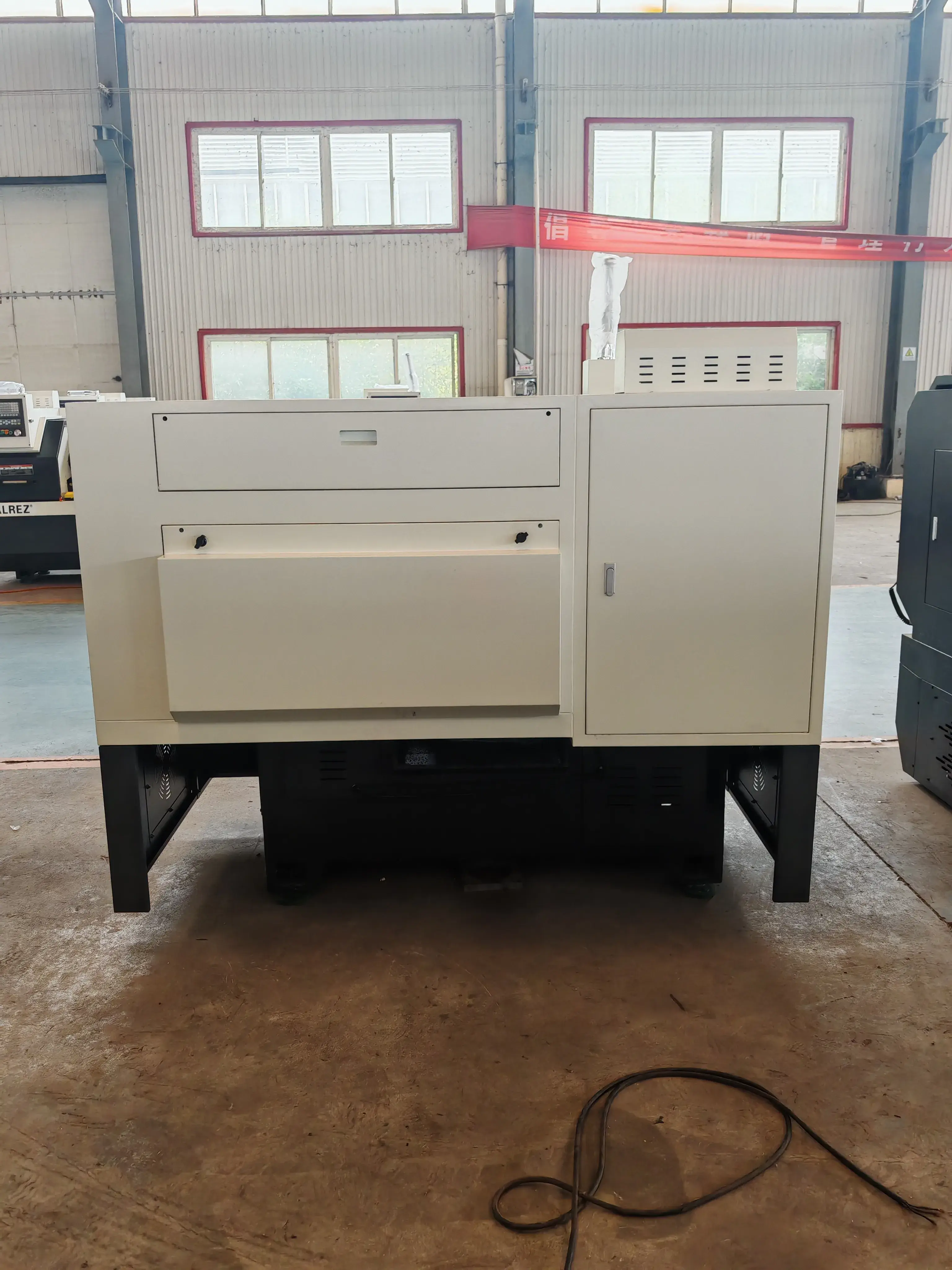 Токарный станок с ЧПУ REALREZ CK 6130 - фото