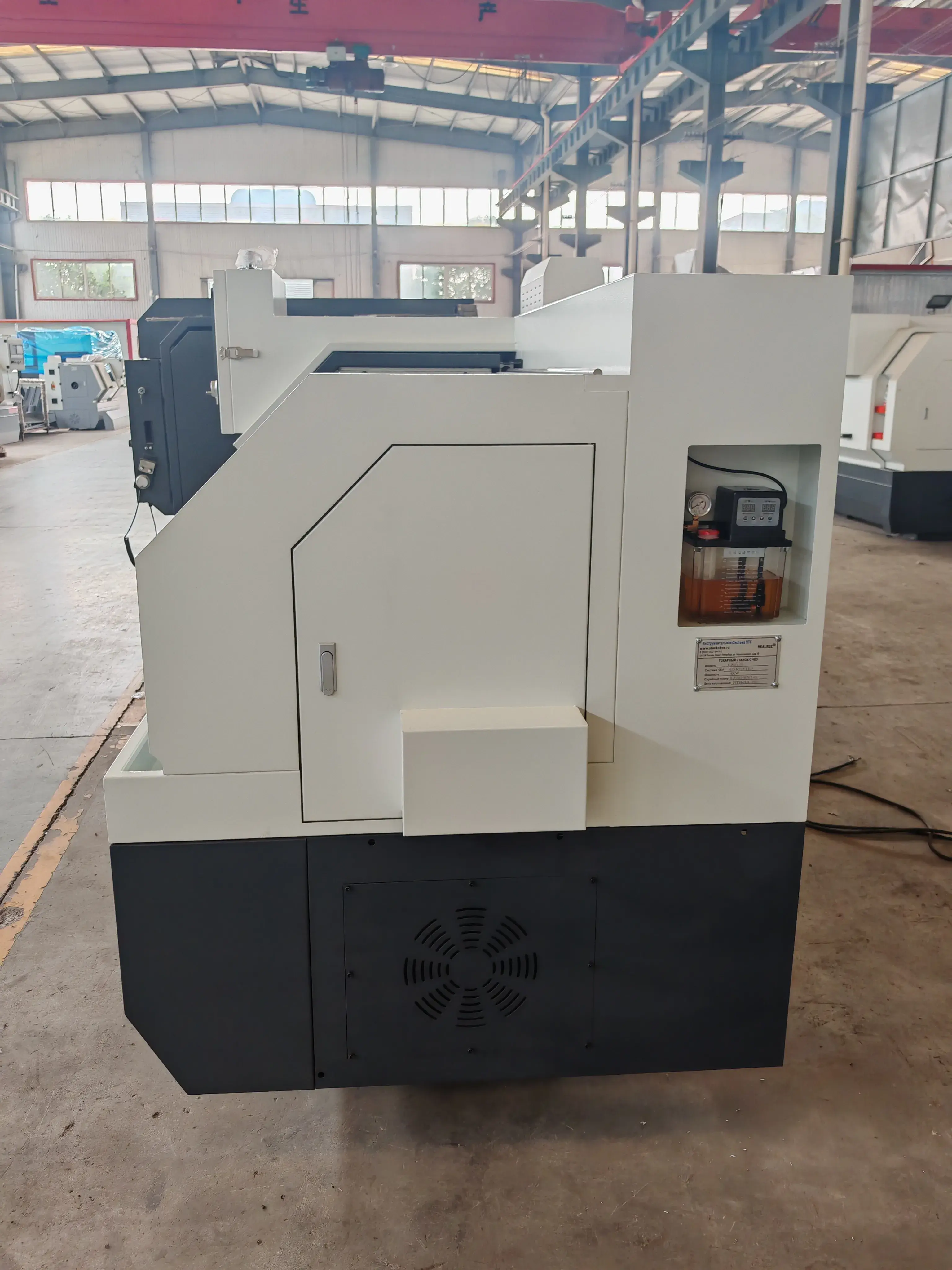 Токарный станок с ЧПУ REALREZ CK 6130 - фото