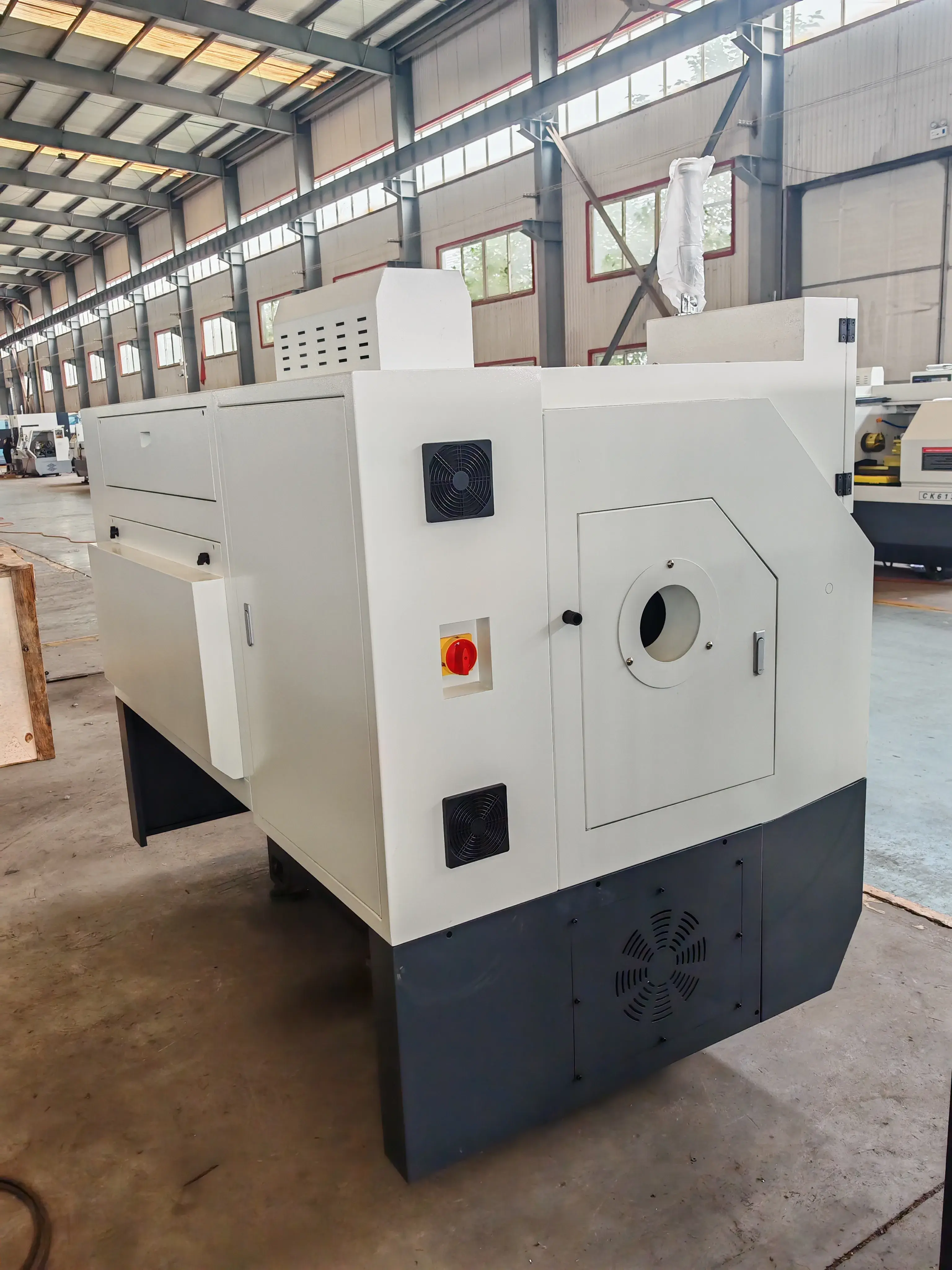 Токарный станок с ЧПУ REALREZ CK 6130 - фото