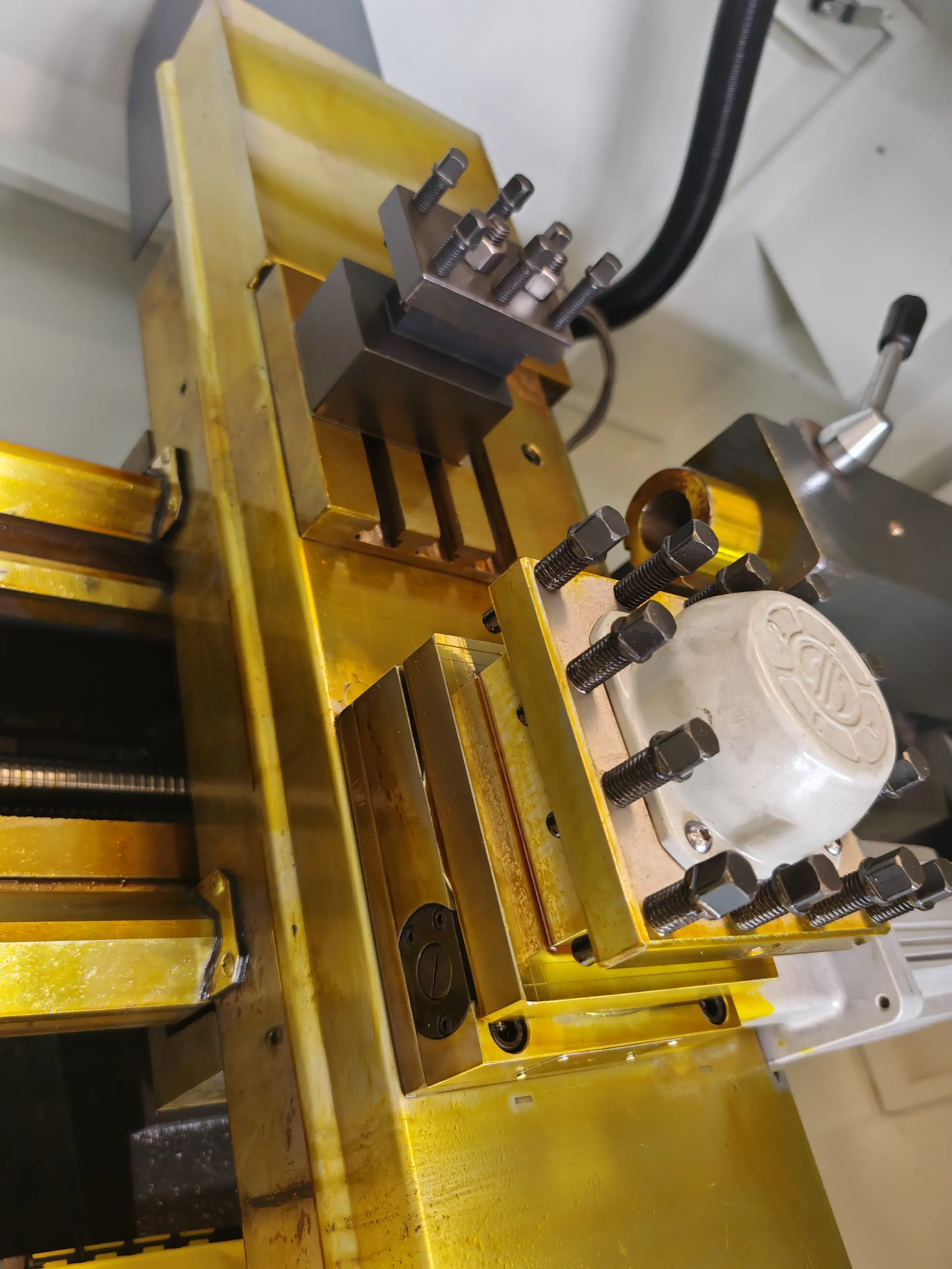 Токарный станок с ЧПУ REALREZ CK 6130 - фото