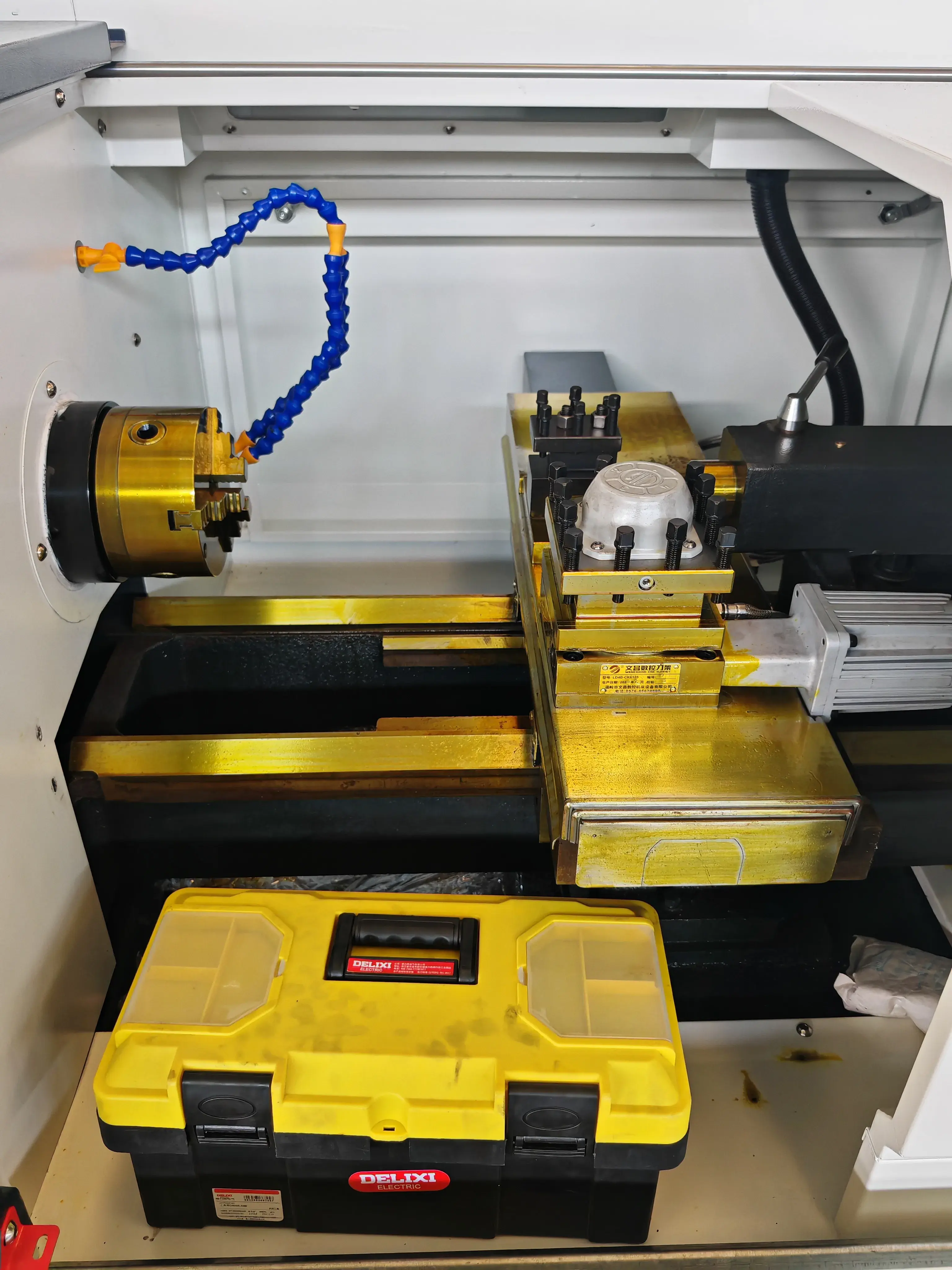 Токарный станок с ЧПУ REALREZ CK 6130 - фото