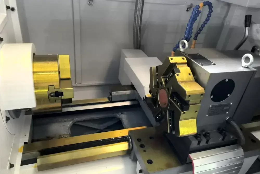 Токарный станок с ЧПУ REALREZ CK 6132х750 GAH6 - фото