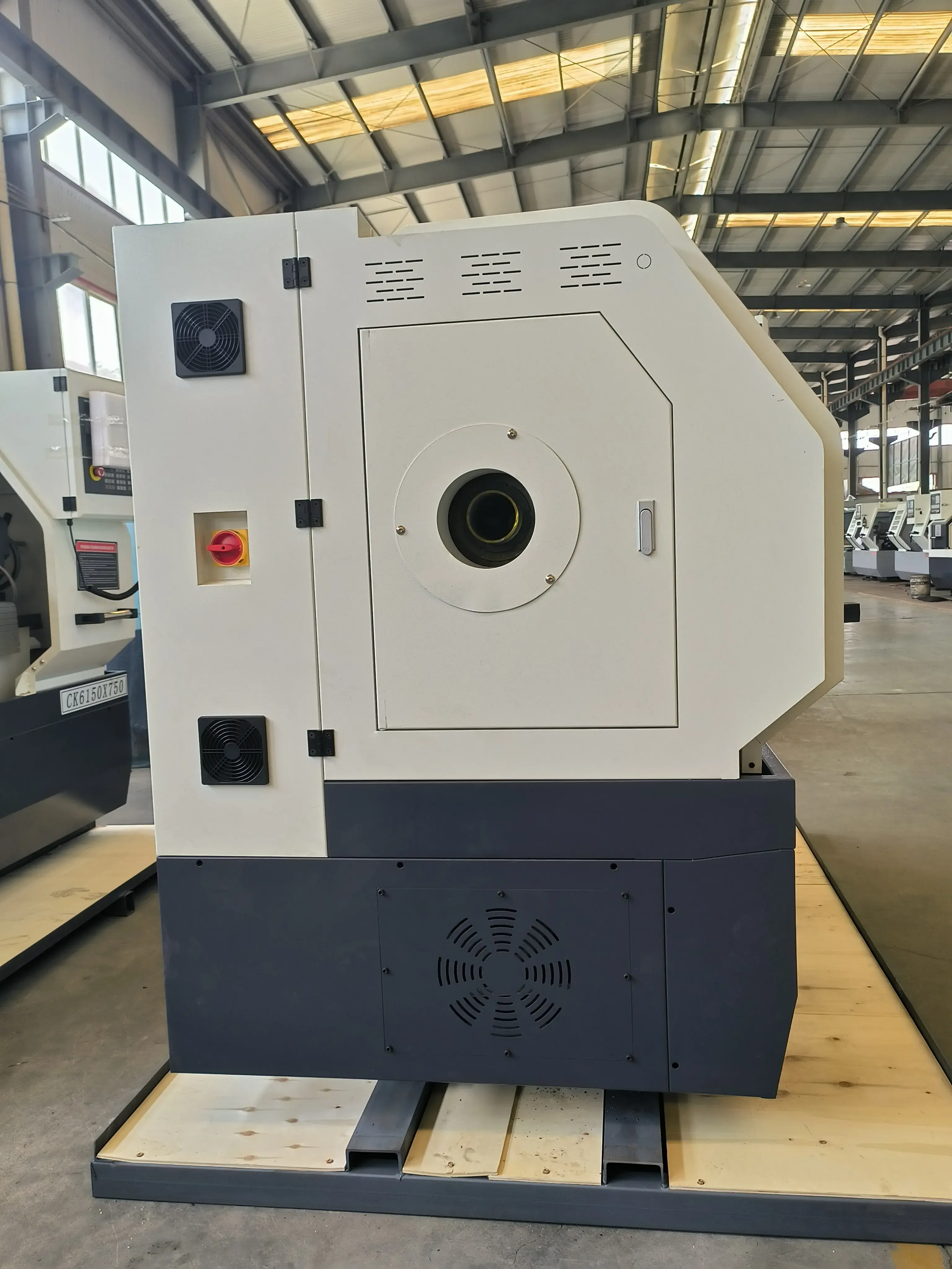 Токарный станок с ЧПУ REALREZ CK 6150х750 SAM6 - фото