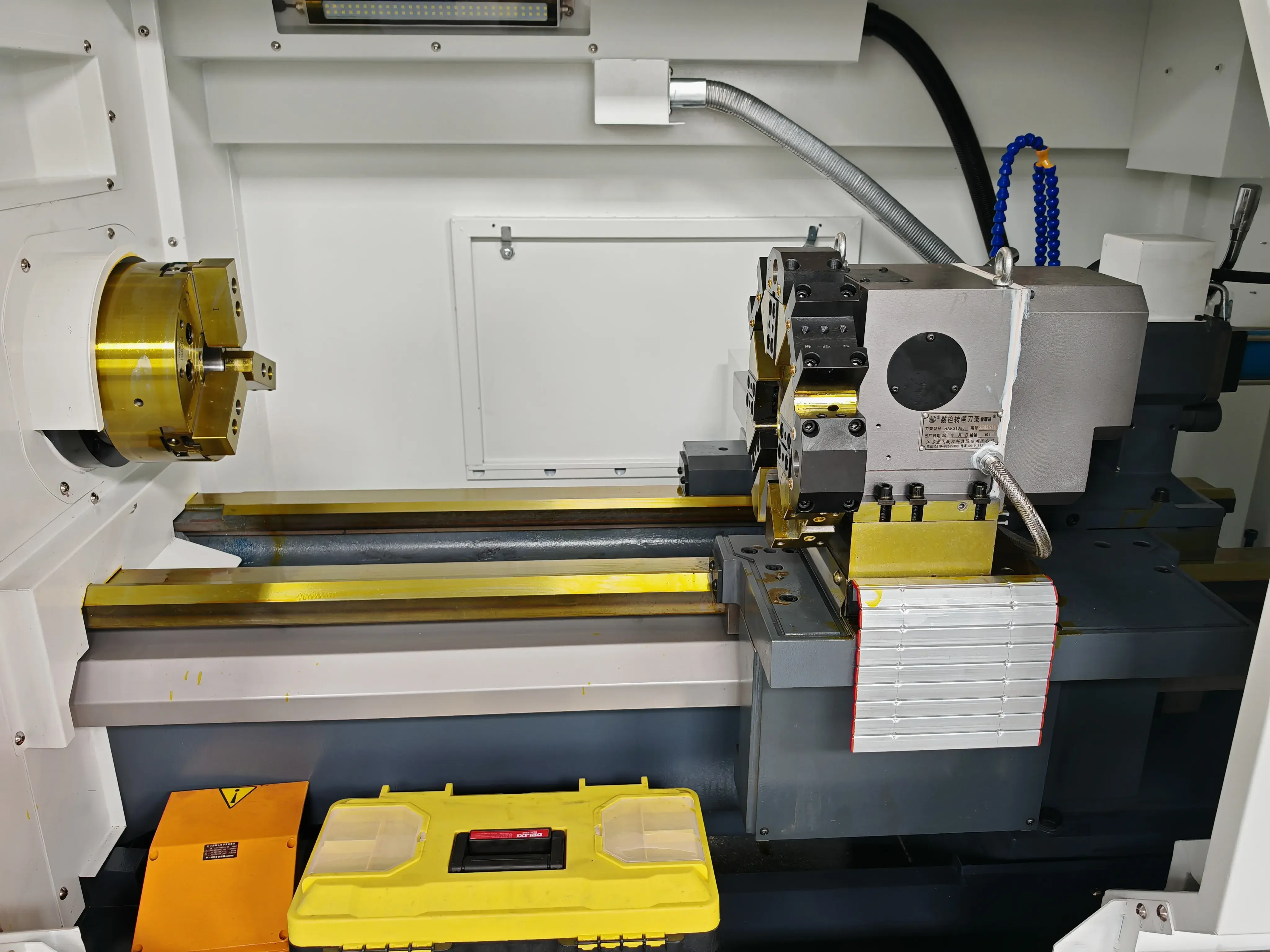 Токарный станок с ЧПУ REALREZ CK 6150х1000 SAH8 - фото