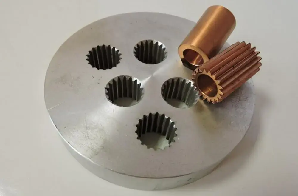 Электроэрозионный вырезной станок Realrez 250 (DK7725) - фото