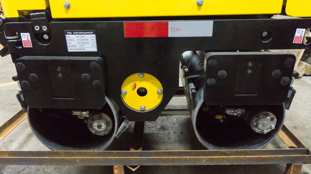 Двухвальцовый вибрационный каток STEM TECHNO SVR 801H (800кг, двиг. HONDA GX390) - фото