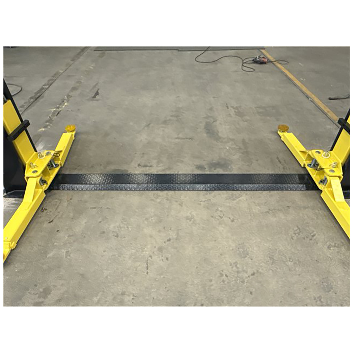 Подъемник автомобильный Optimus OPT-4T/380 - фото