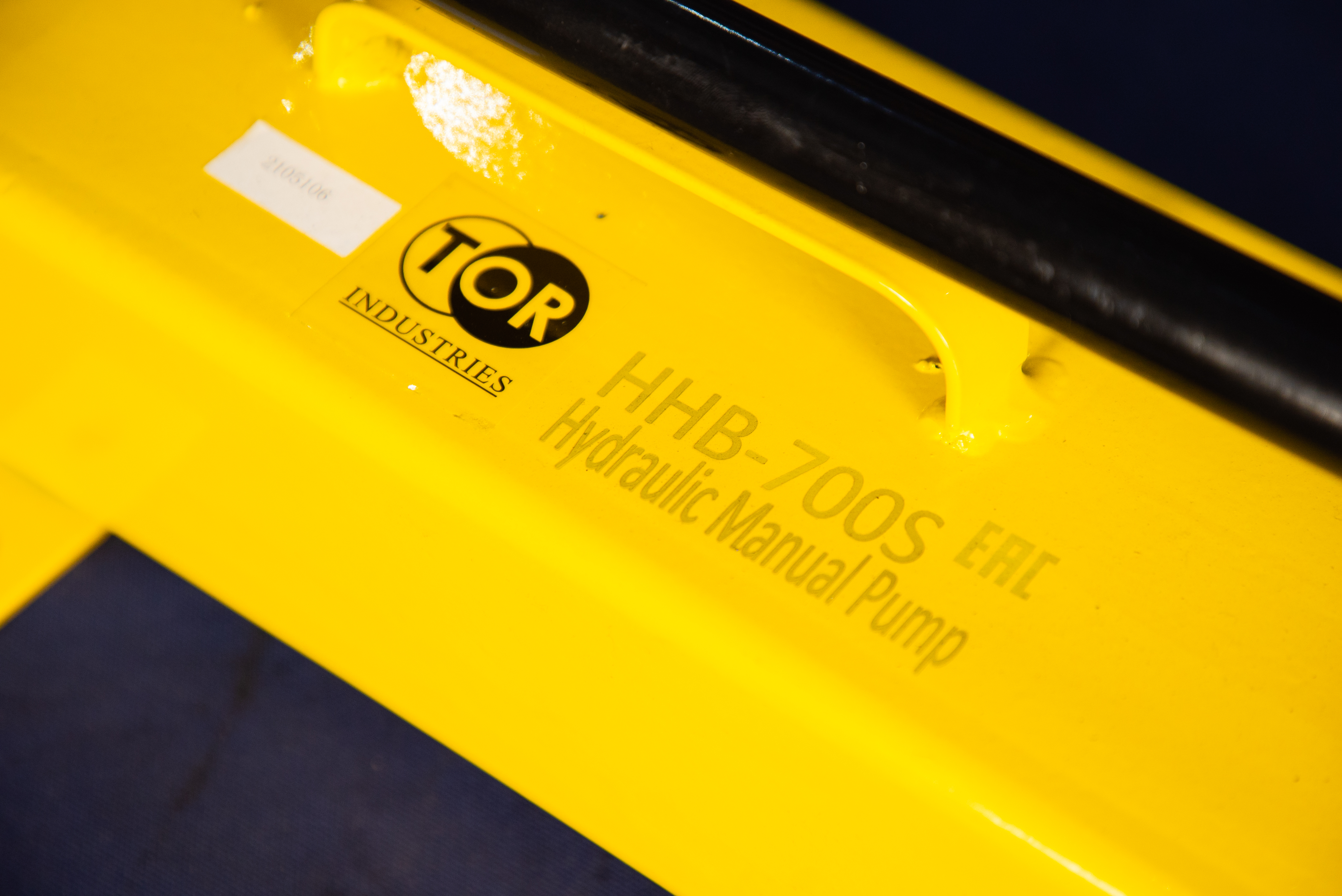 Насос ручной гидравлический двухпоточный TOR HHB-700S - фото