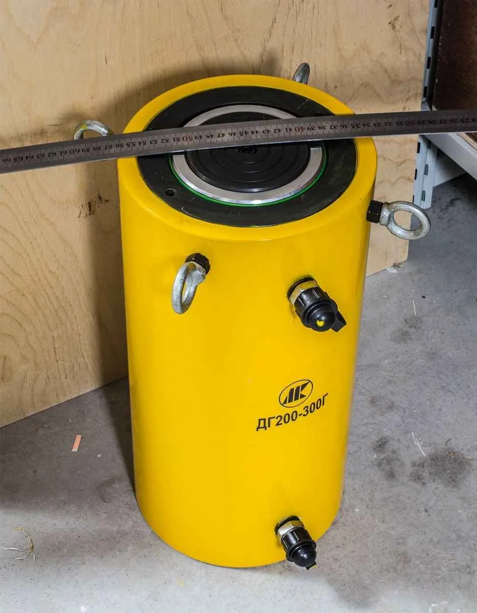 Домкрат грузовой с гидравлическим возвратом ДГ200-300Г - фото