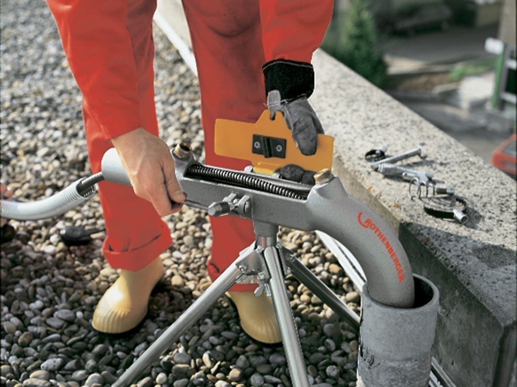 Электрическая прочистная машина для канализации ROTHENBERGER R 600 с набором принадлежностей и инструмента - фото