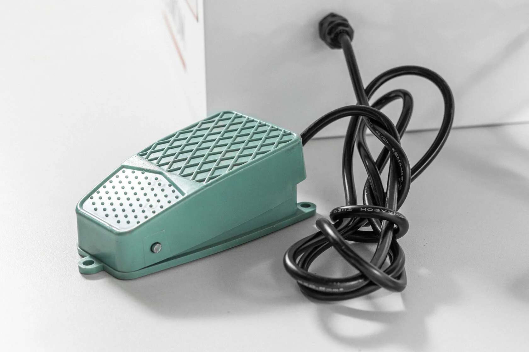 Компактный кромкооблицовочный станок KROM ECONOM - фото