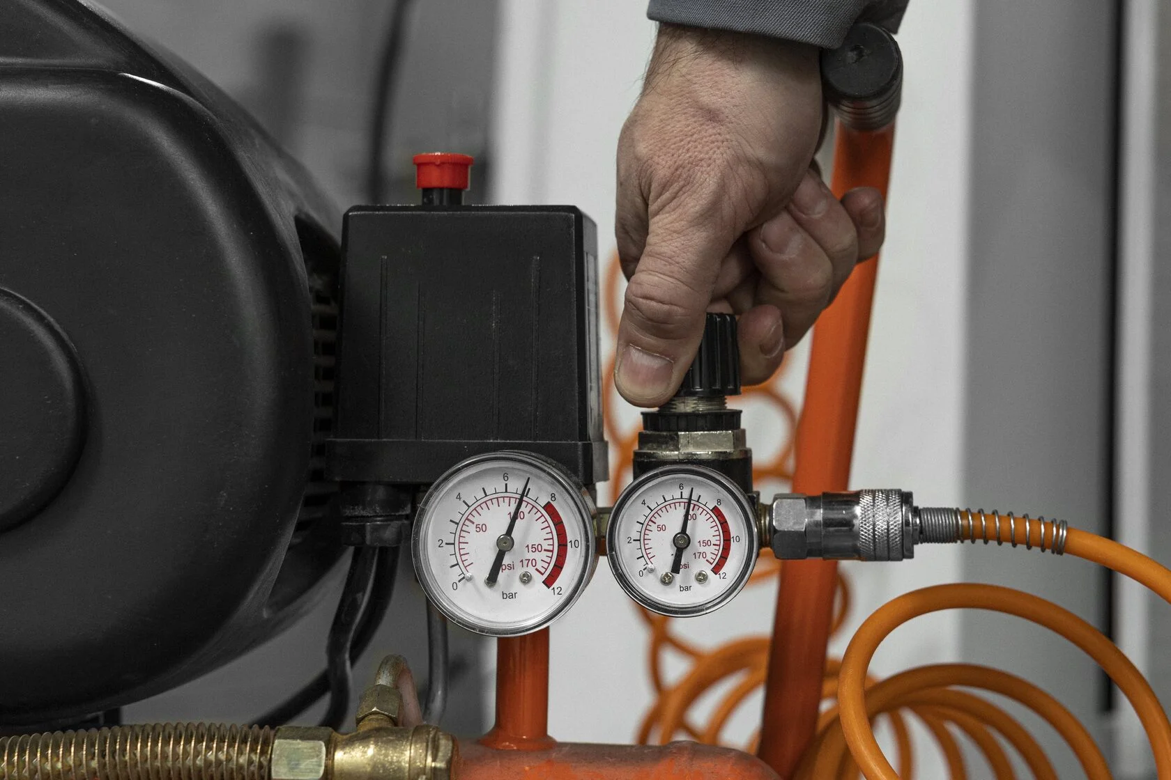 Компактный кромкооблицовочный станок KROM ECONOM - фото