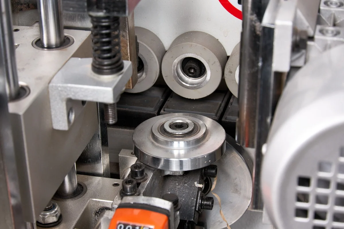 Автоматический кромкооблицовочный станок KROM AUTOMAT 2.0 - фото