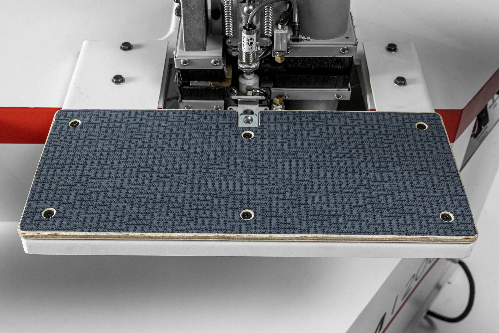 Профессиональный кромкофрезерный станок для прямых и криволинейных деталей TRIMM 2000 - фото