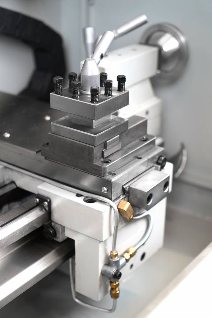 Станок токарный c ЧПУ Metal Master TurnMaster 1830 MB1 - фото