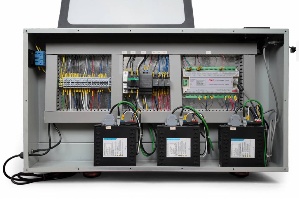 Станок токарный c ЧПУ Metal Master TurnMaster 1830 MB1 - фото