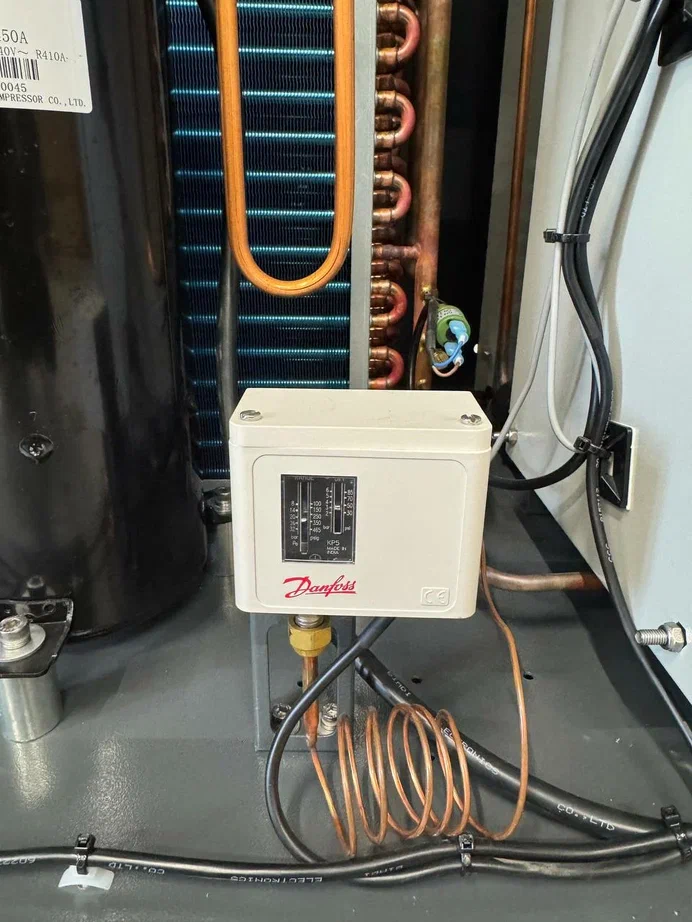 Осушитель рефрижераторного типа ВедКом DS115V - фото