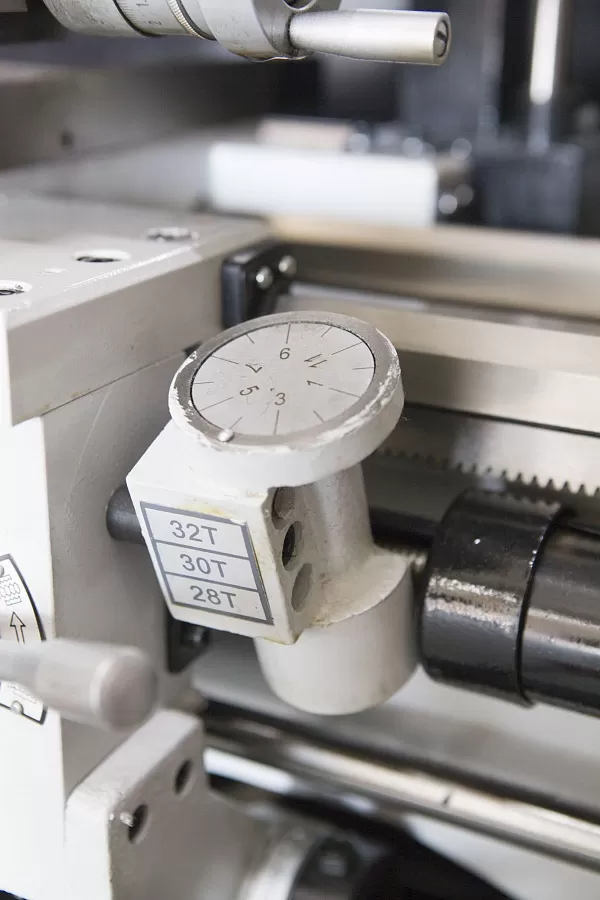 Станок токарно-винторезный STALEX C0632D/1000 - фото