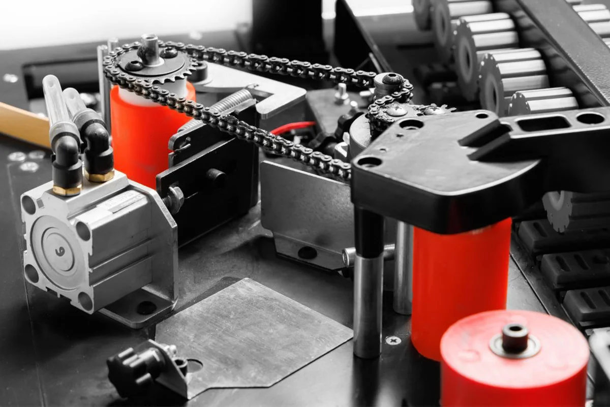 Кромкооблицовочный станок с конвейерной лентой KROM-KOMBO - фото