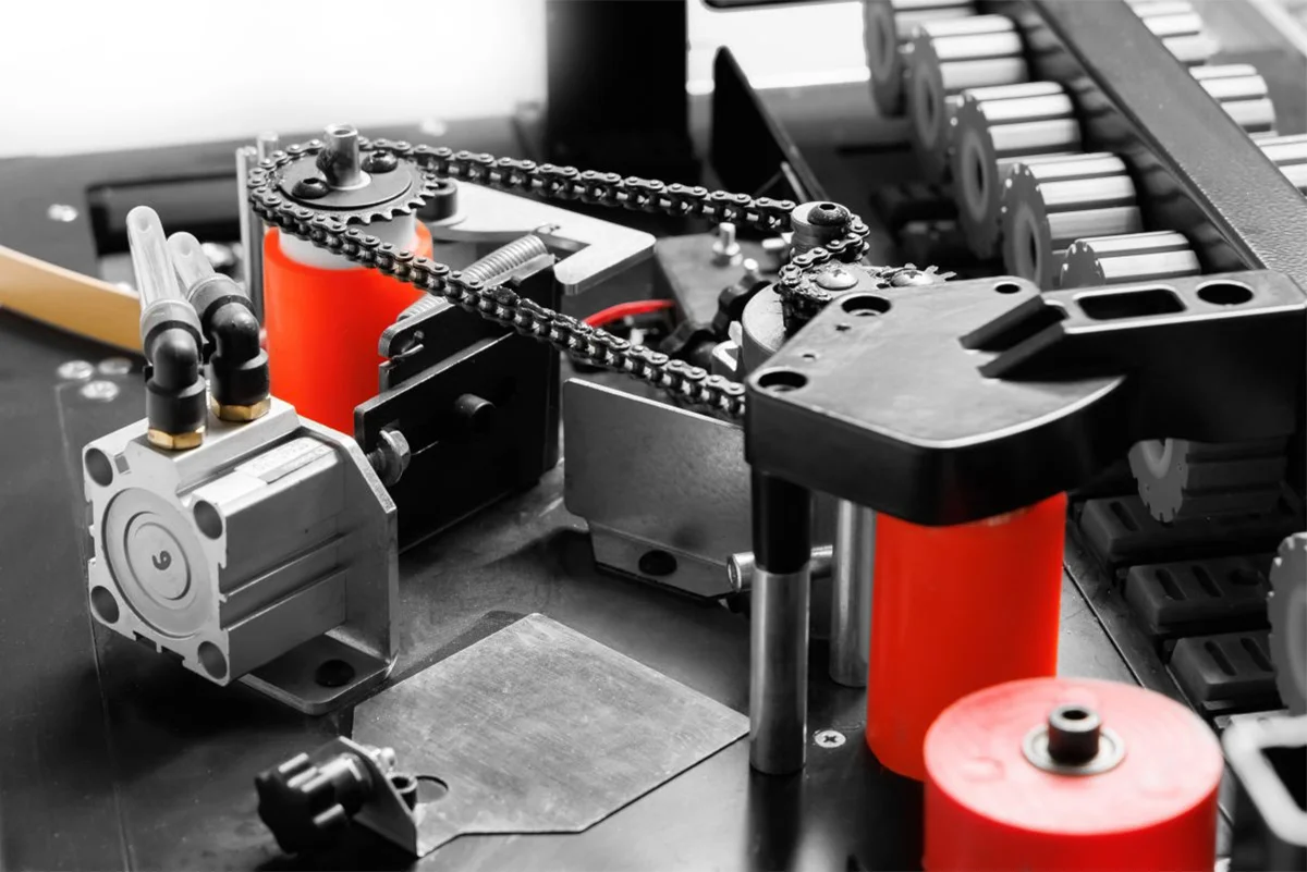 Кромкооблицовочный станок с конвейерной лентой KROM-KOMBO - фото