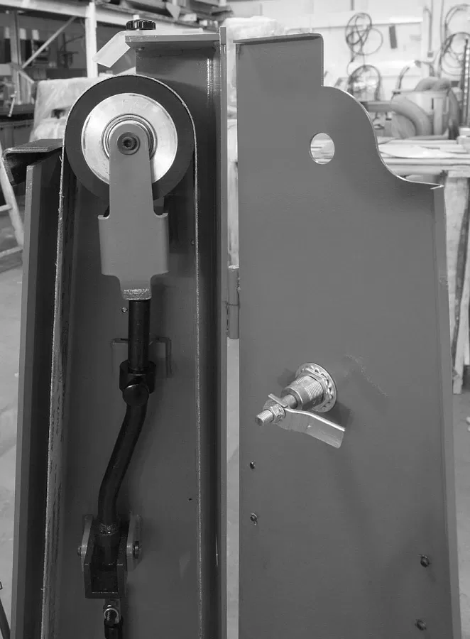 Станок ленточно-шлифовальный вертикальный Stalex S-75V - фото