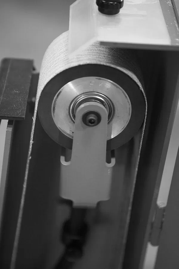 Станок ленточно-шлифовальный вертикальный Stalex S-75V - фото