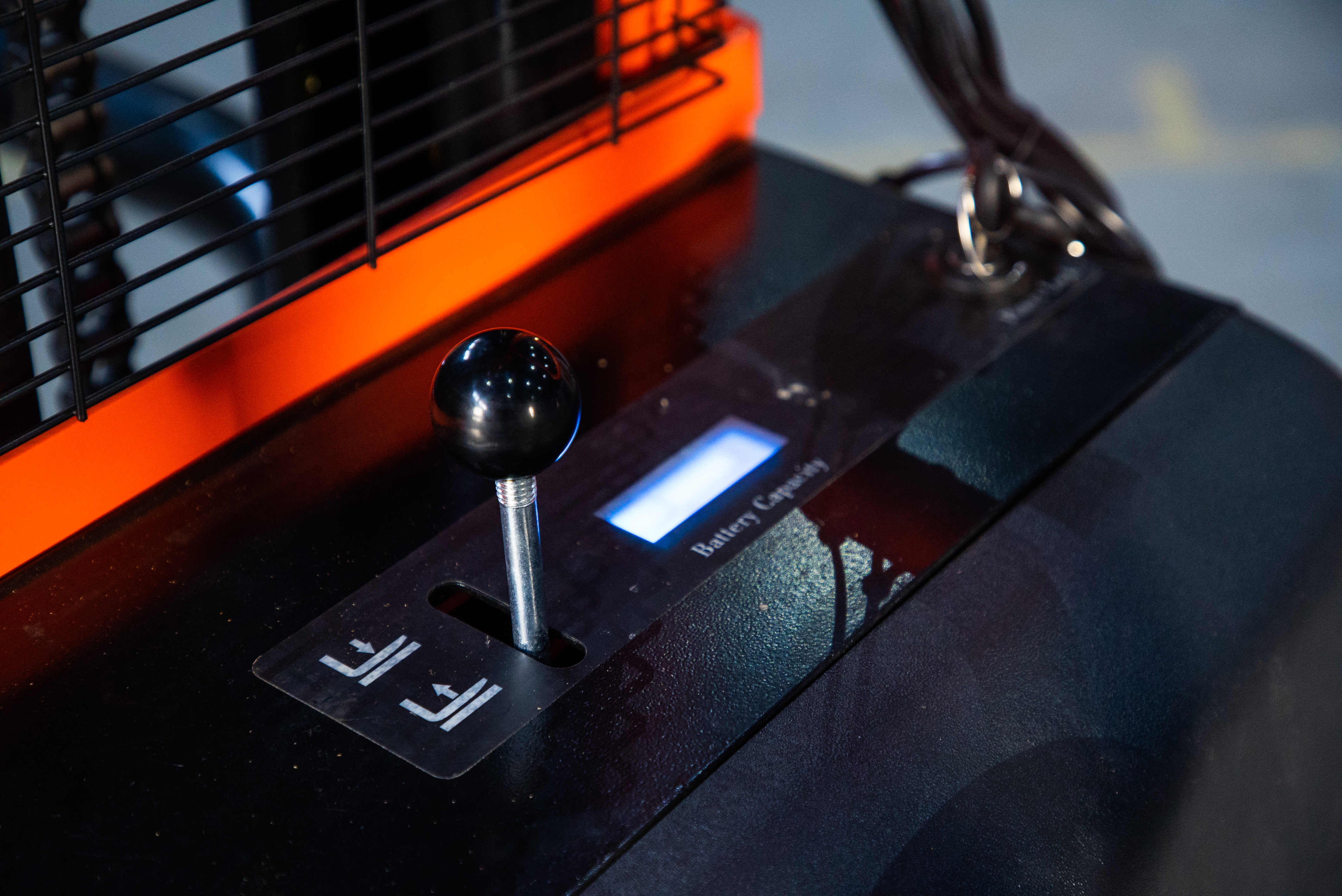 Штабелер-бочкокантователь TOR CDT0.35Т/2.5М с электроподъемом - фото