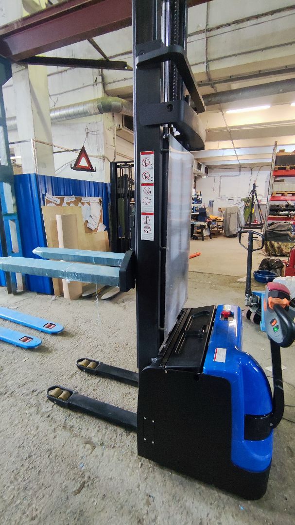 Штабелер самоходный 2,0 т 3,5 м TOR CDD2035-WS - фото