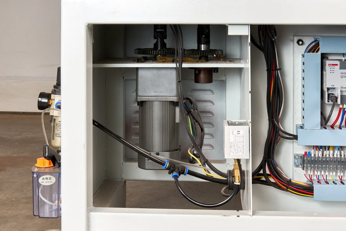 Автоматический кромкооблицовочный станок KROM AUTOMAT - фото