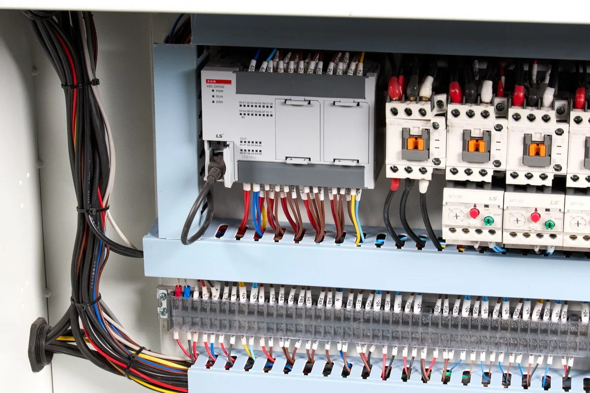 Автоматический кромкооблицовочный станок KROM AUTOMAT - фото