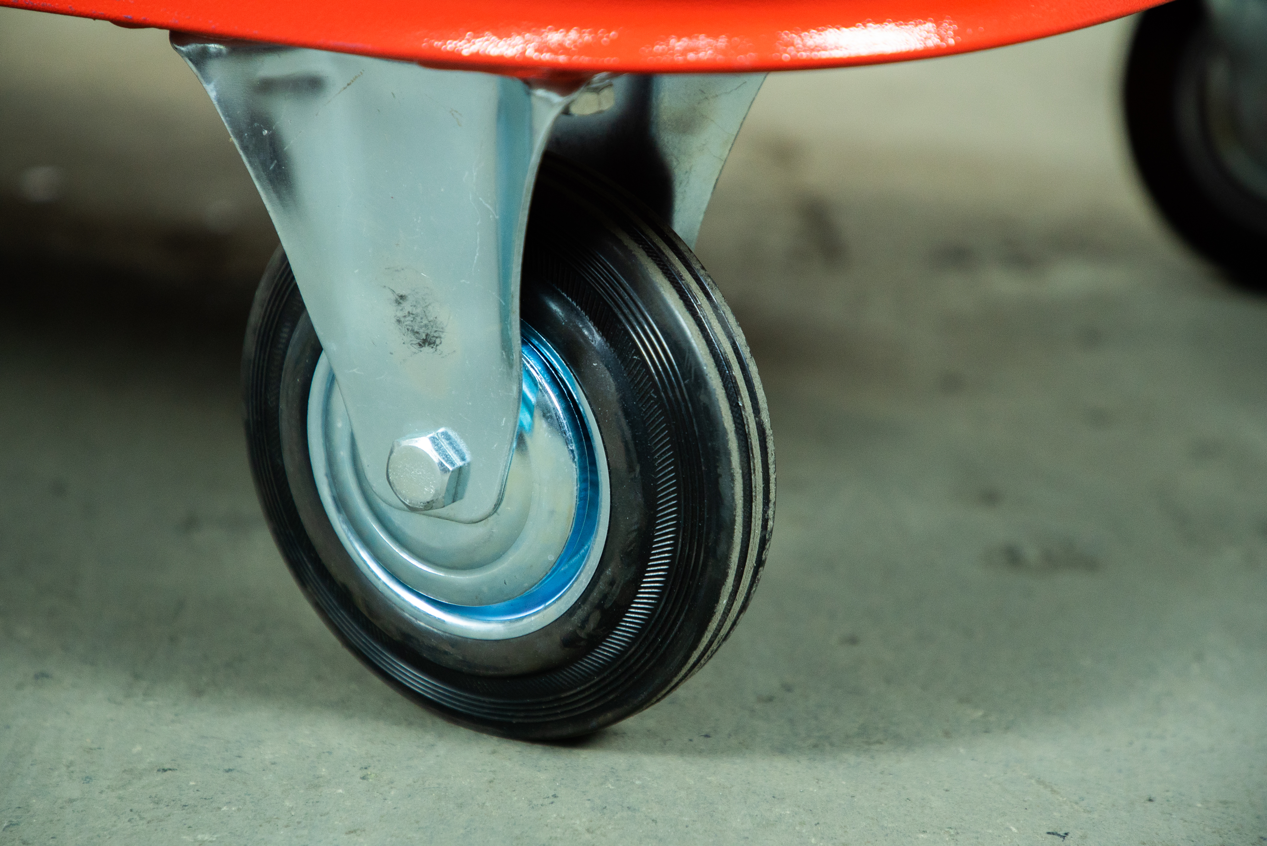 Тележка платформенная TOR ТП-8 (700x1000) г/п 435 кг (160 мм) - фото