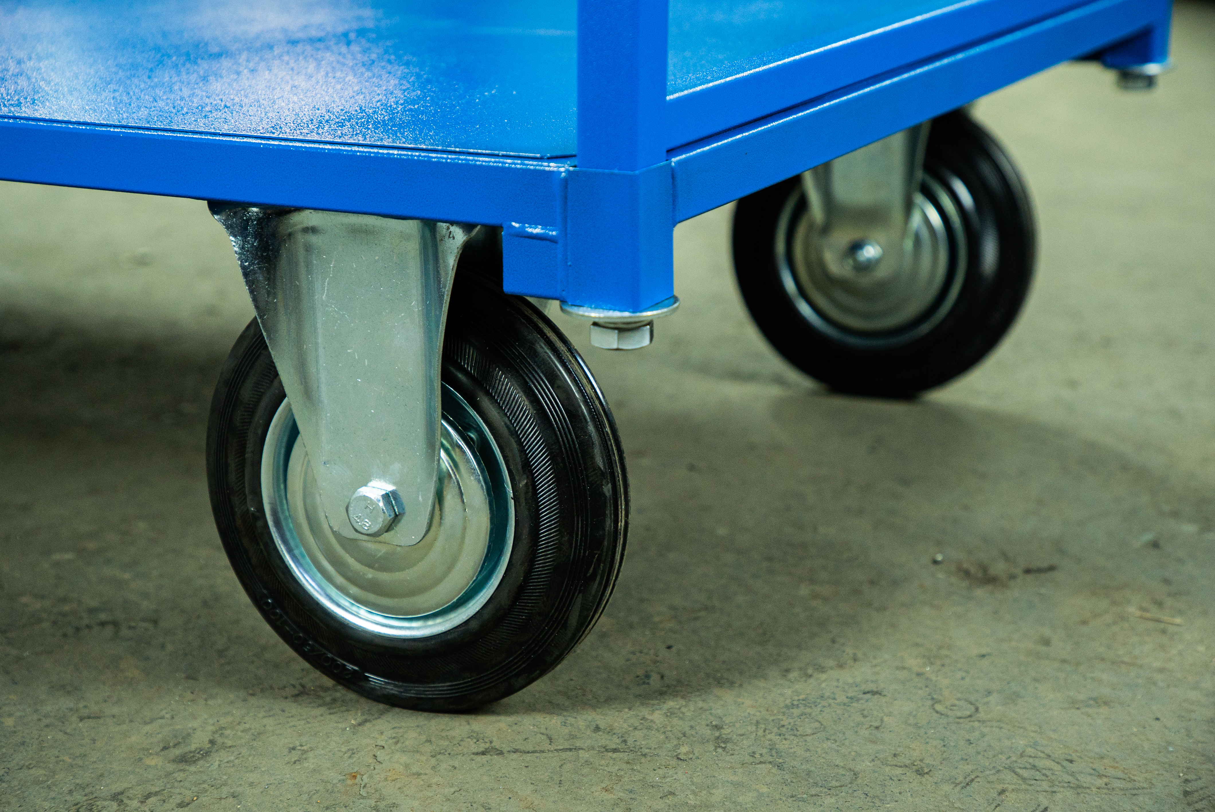 Тележка платформенная TOR ТП-Д (700х1200) с двумя ручками (колеса 200) - фото