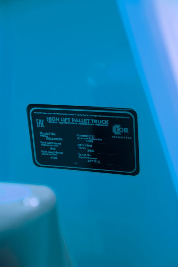 Тележка электрическая 1000 кг 1150 мм TOR EHLS1000N с ножничным подъемом 12/65 В/Ач - фото